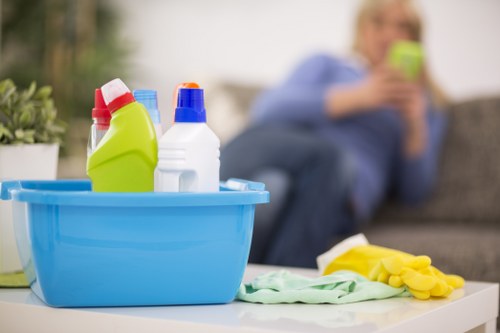 Kitchen and bathroom cleaning in a local SE17 property